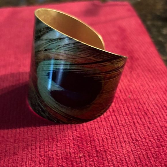 Peacock Feather Pattern Cuff Bracelet - Picture 2 of 4